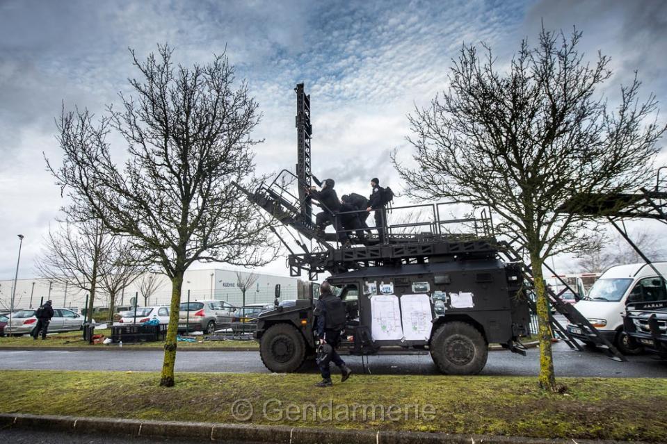 20150107 GIGN Renault Sherpa